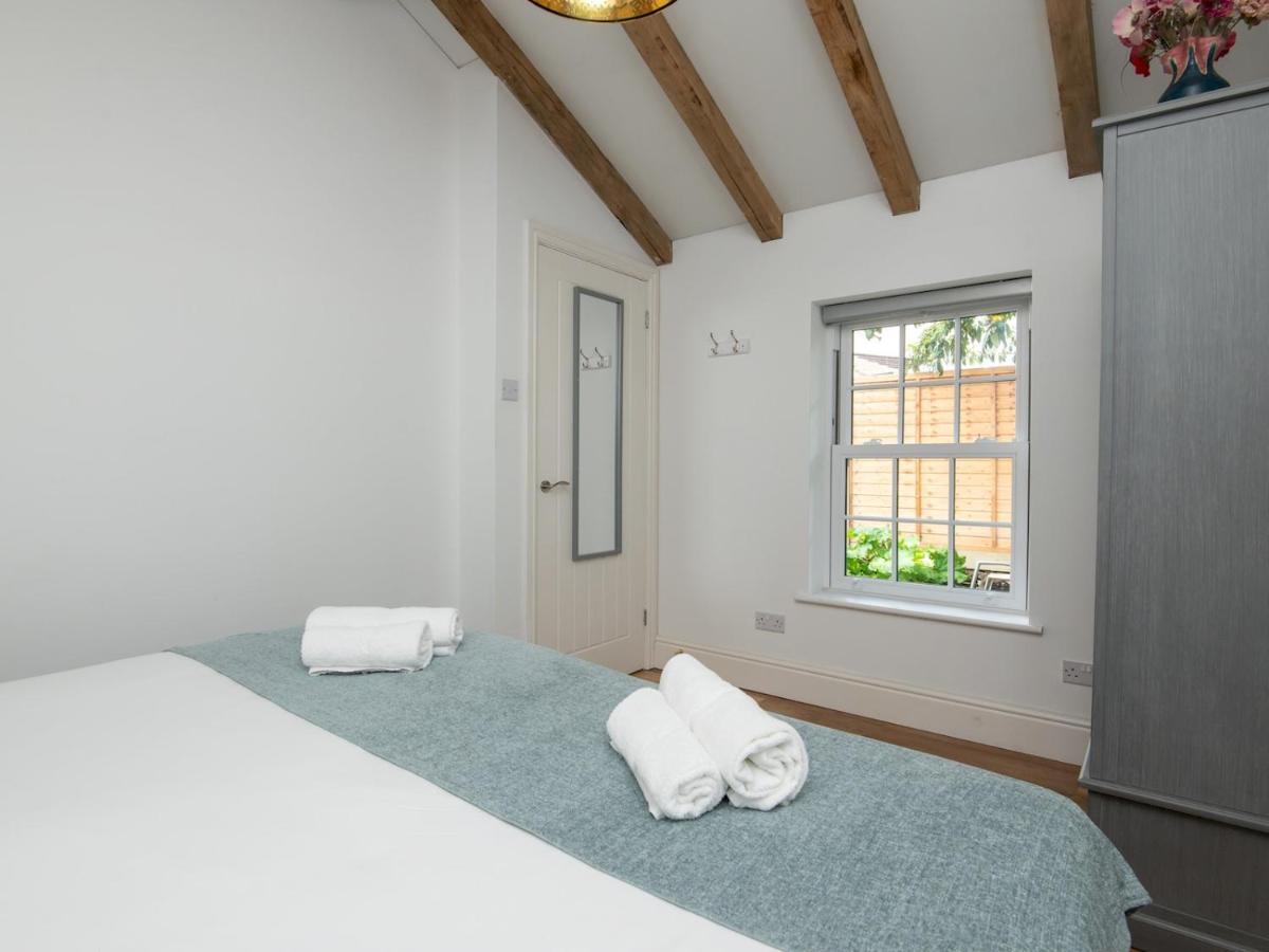 Pass The Keys Charming Garden Cottage With Parking Bath Exterior foto