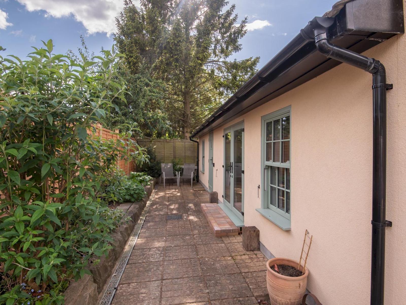 Pass The Keys Charming Garden Cottage With Parking Bath Exterior foto